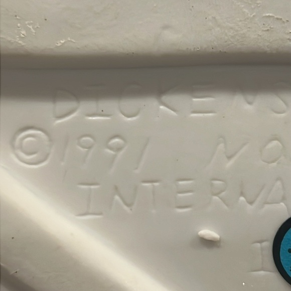 NOMA Dickensville Porcelain Lighted Village House Christmas No 3 Firehouse - Picture 17 of 17